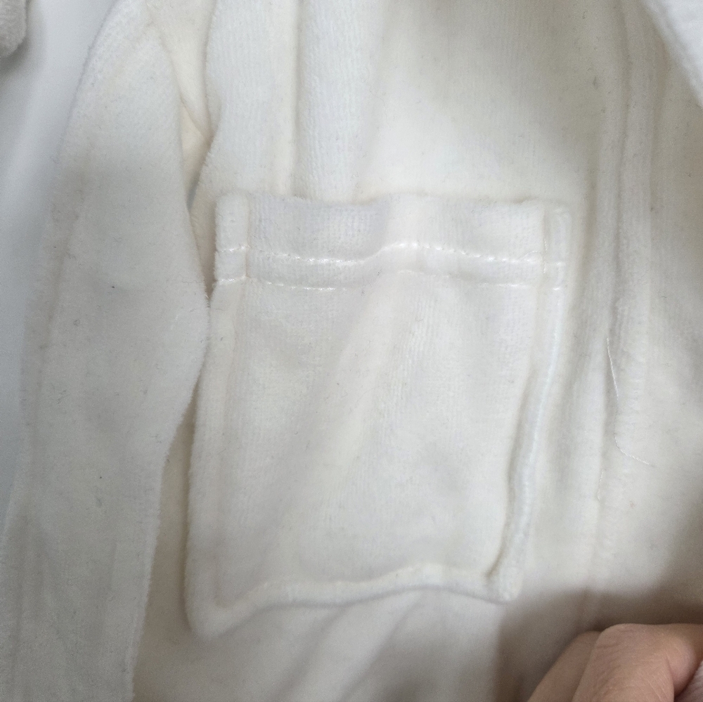 Cozy Cream Bear Hooded bathrobe - Picture 6 of 6